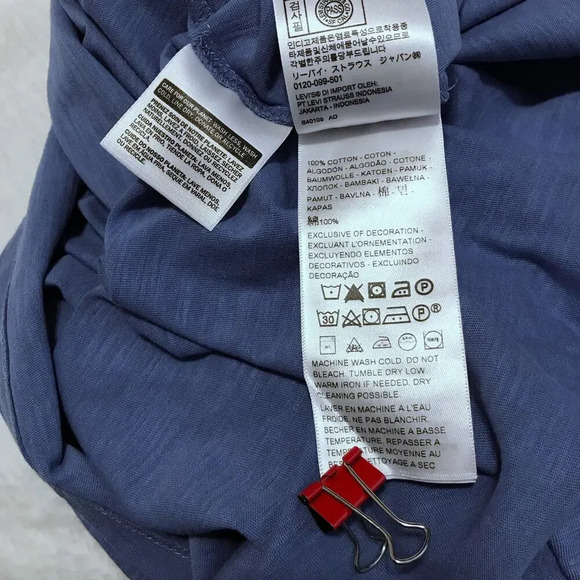 Levi's NWT Blue Perfect Crew Graphic Tee Women XL - Picture 8 of 8